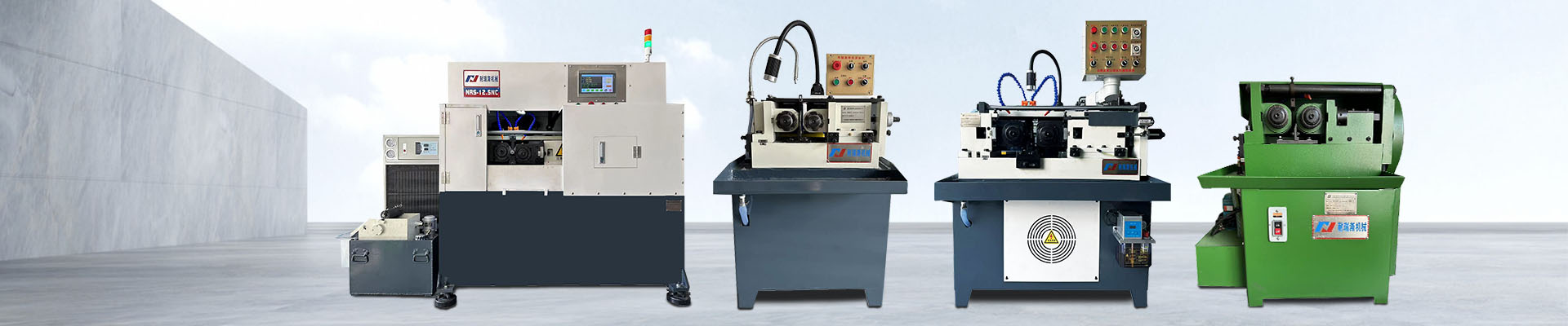 ما هو مبدأ العمل لآلة المتداول الخيط؟